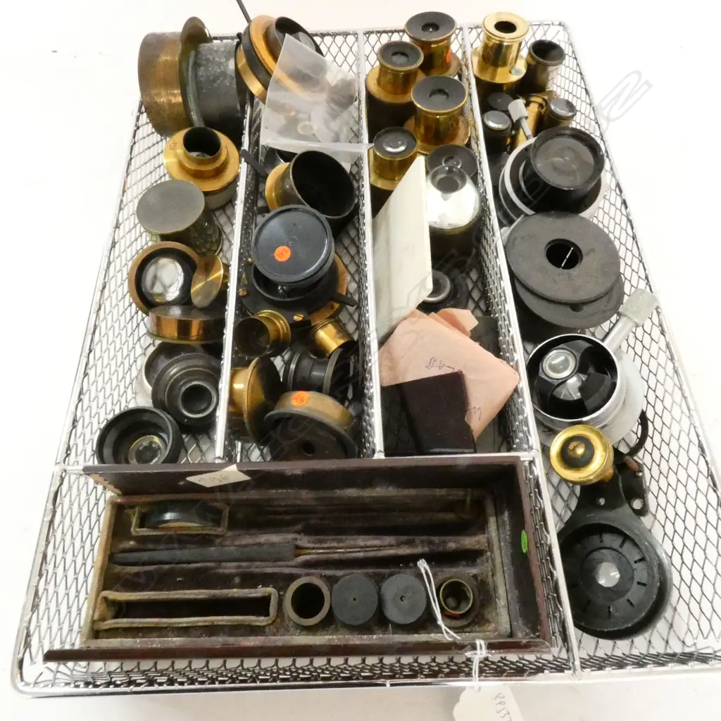 BOX OF ASSORTED MICROSCOPE LENSES, DIAPRAGHMS, ETC Image 1++
